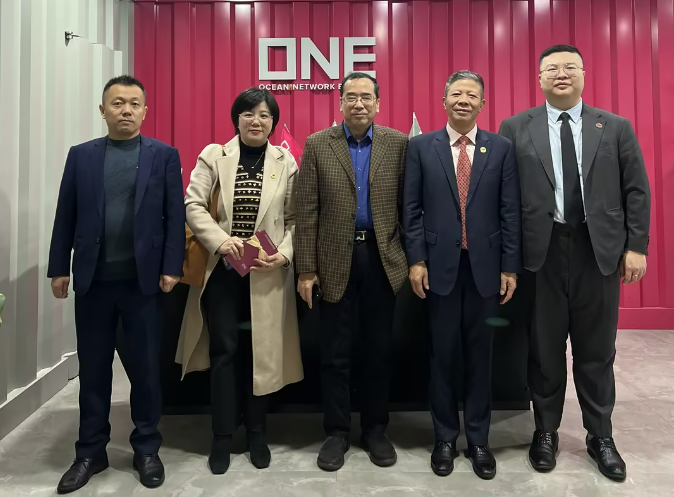 集團(tuán)高層拜訪ONE